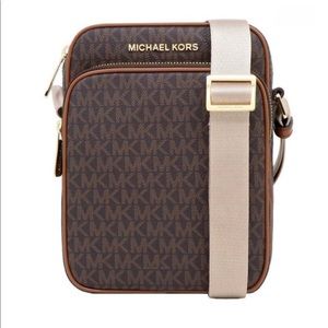 Michael Kors Jet Set Travel Flight Bag